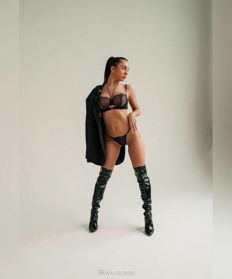 marikadurka__ étoile xxx image