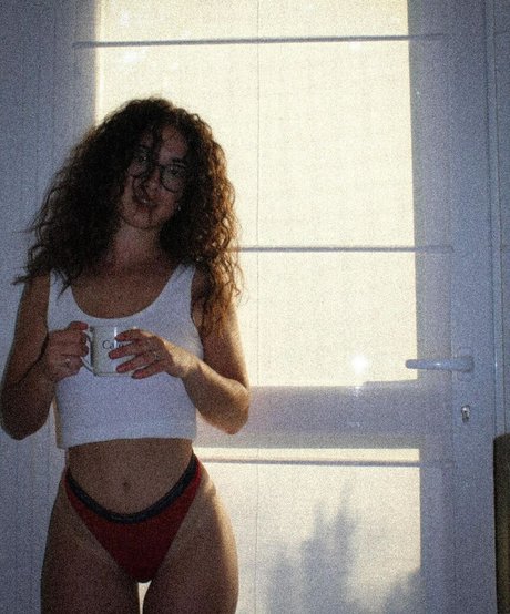 Jennifer Roncato modèle sexy photo