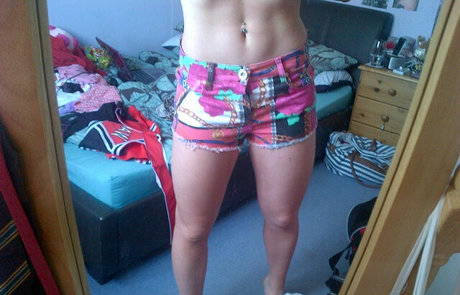 Katy Yardley étoile sexy img