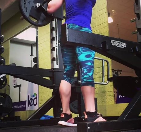 Katy Yardley star du porno chaude archive