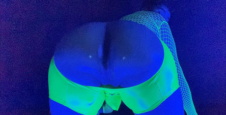 suciowalker actrice de nus collection