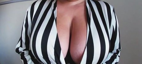 gros seins maigres onlyfans beau xxx galerie