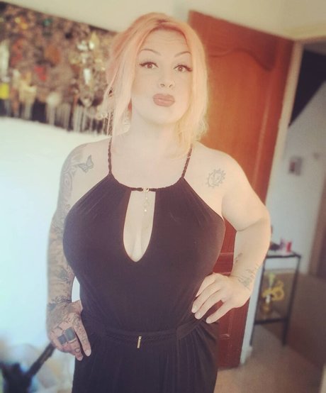 Ming naaa art de star du porno img