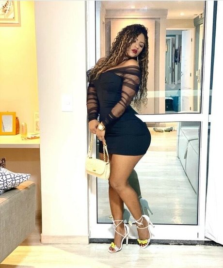 Mykaele Maylane Moraes étoile sexy des photos