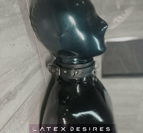 latexdesires modèle de sexe photo