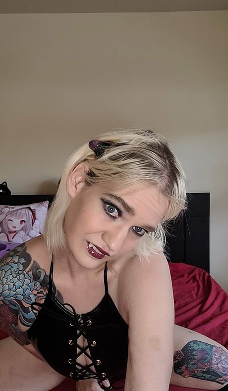 karmillaillustriousfree star du porno exclusive image