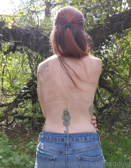 scarlettredding modèle nu archive