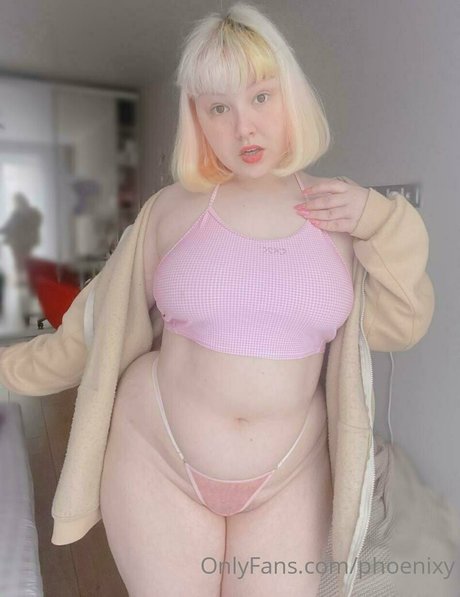 phoenixy actrice xxx photo