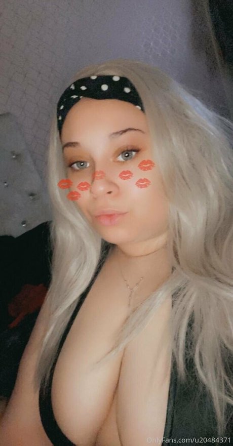 pipe éjaculation dans la bouche onlyfans sexy parfait des photos