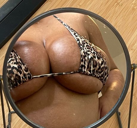 Gabrielle Logan étoile de haute qualité img