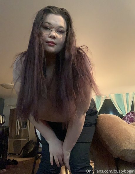 bustybbgirl star du porno gratuite photo