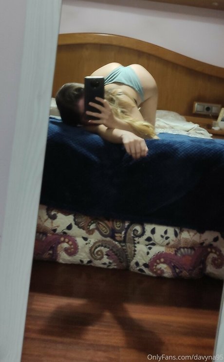 davyna95 star du porno érotique photos