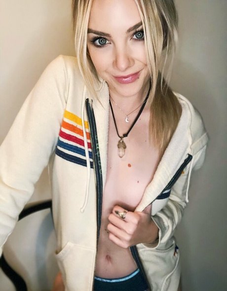 dahlia free modèle porno archive