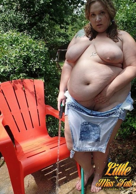 Corissa Enneking étoile nue galerie