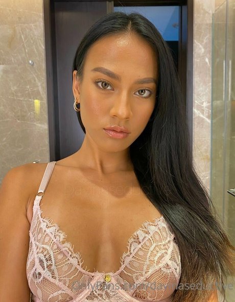 davinaseductive étoile chaude image