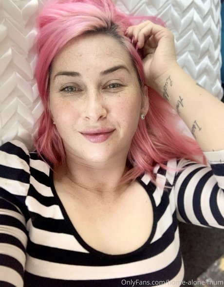 home alone mum modèle sexy collection