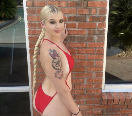 Kuttemreece actrice nue photos