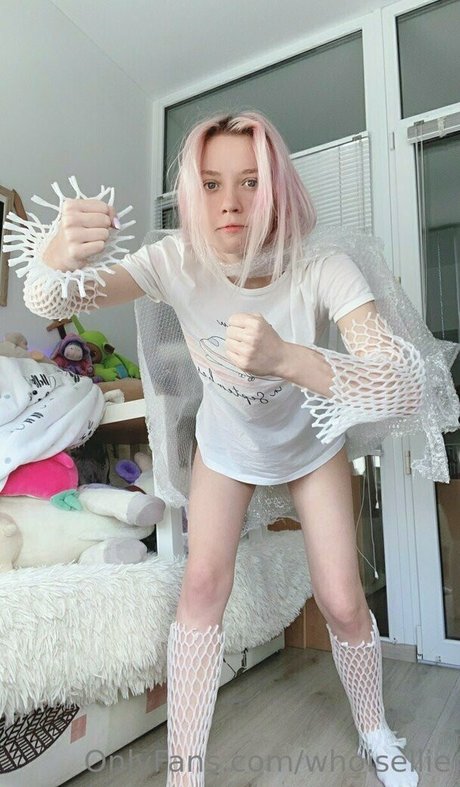 whoisellie étoile gratuite des photos