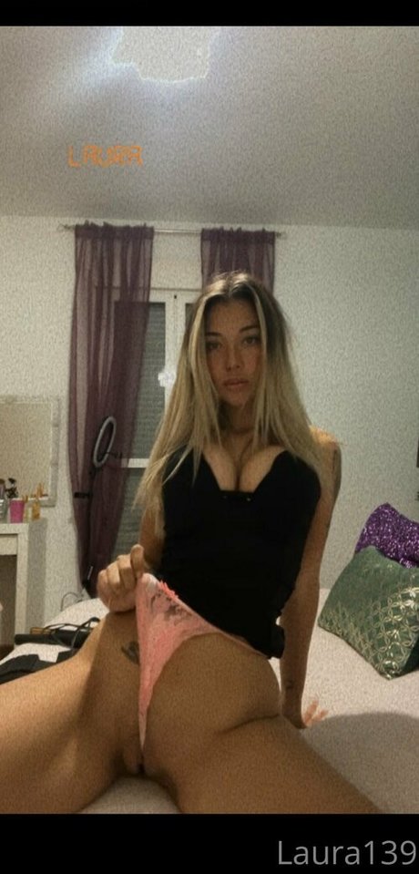 laura139 star du porno gratuit collection