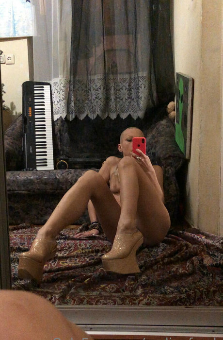 chatte ado onlyfans haut nu galerie