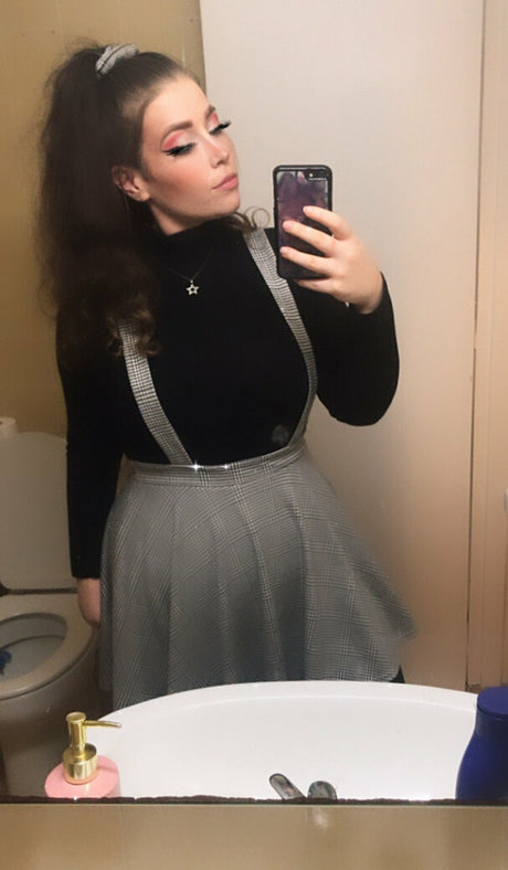 ameliaskye étoile chaude galeries