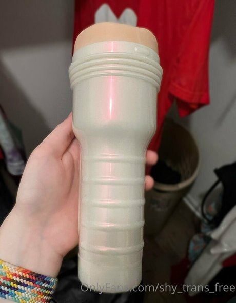 shy trans free modèle magnifique galeries