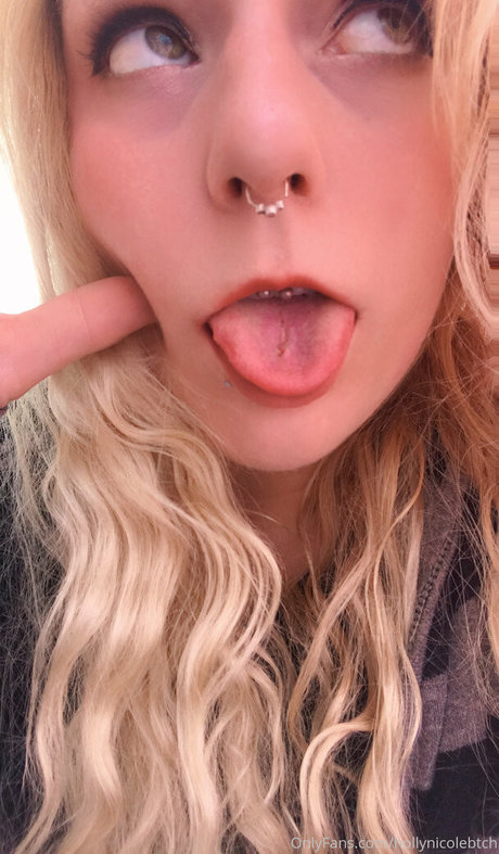 hollynicolebtch étoile de haute qualité galerie