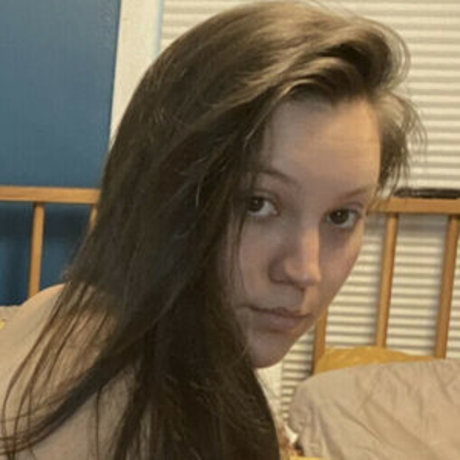 Violetgrape actrice artistique collection