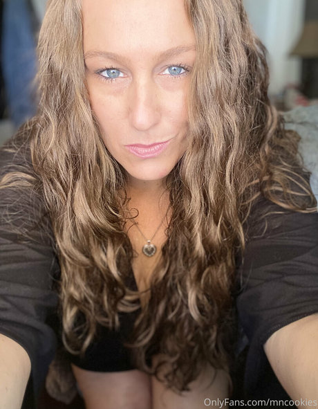 mncookies modèle érotique collection