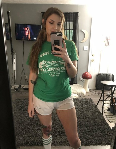 lucyshilohcam modèle parfait galerie