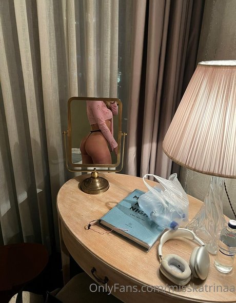 non seulementfans nu en haute qualité image