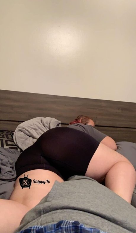 theyhateshippy actrice libre collection