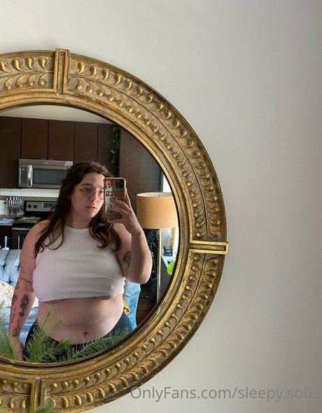 sleepy sofia modèles nus des photos