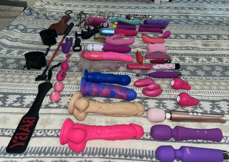 petits seins potelés onlyfans assez érotique photo