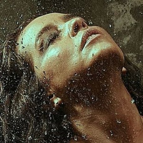 Diana Angel nus étoiles archive