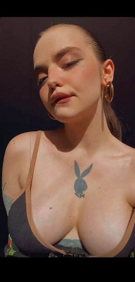 mooanna modèle archive