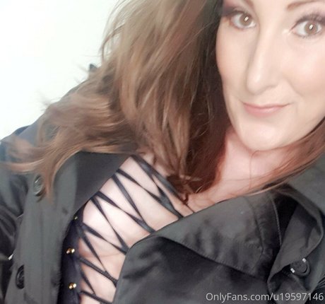 toniclust star du porno nue photo