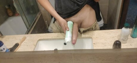 animeistrash4 étoile adulte img