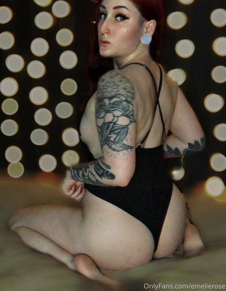 sinisterlilith actrice adulte des photos