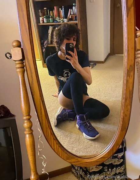 ArabianIliad modèles nus archive