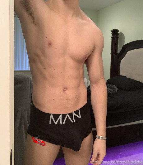 redriotfree modèle adulte img