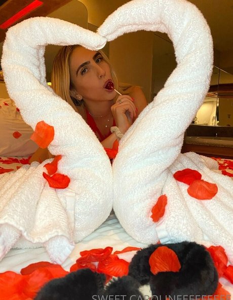 curveswithcaroline meilleure star du porno photos