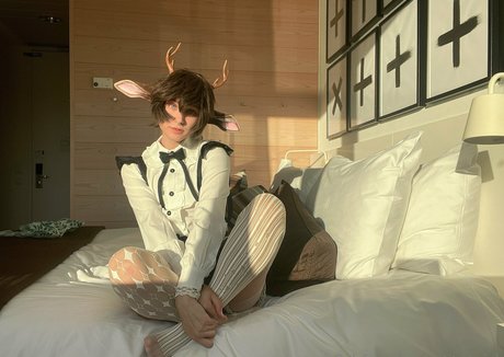 fans liés uniquement jolie adulte des photos