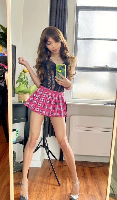 sashimishush modèle pornographique archive