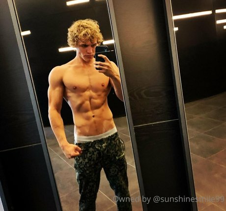 sunshynefree modèle érotique archive