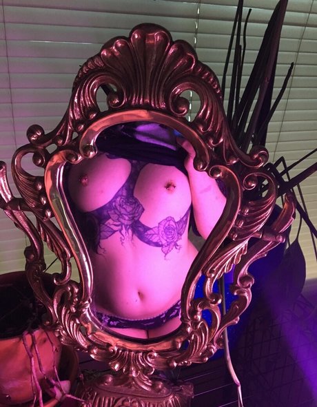 femboy à grosse bite onlyfans exclusif gratuit image