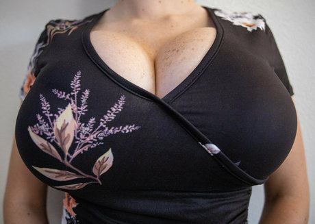 danidoreen joli modèle collection