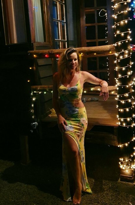 fans du visage uniquement sexy exclusif image