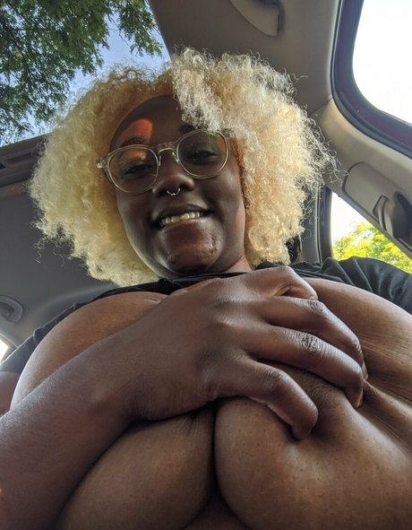 méga seins onlyfans jolis nus image