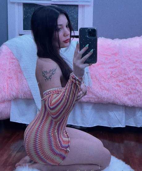 Ginevra Pintor nus étoiles photo